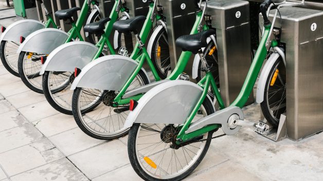 https://www.naki-naki.co.il/wp-content/uploads/2024/03/row-parked-rental-bikes-628x353.jpg